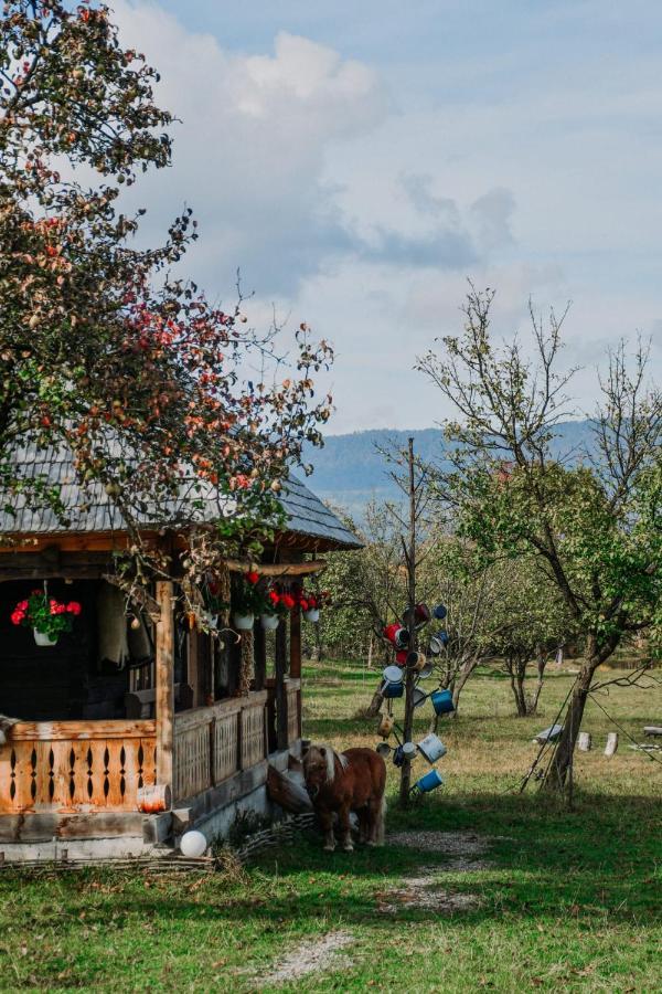Casuta Din Gradina Breb Exterior foto
